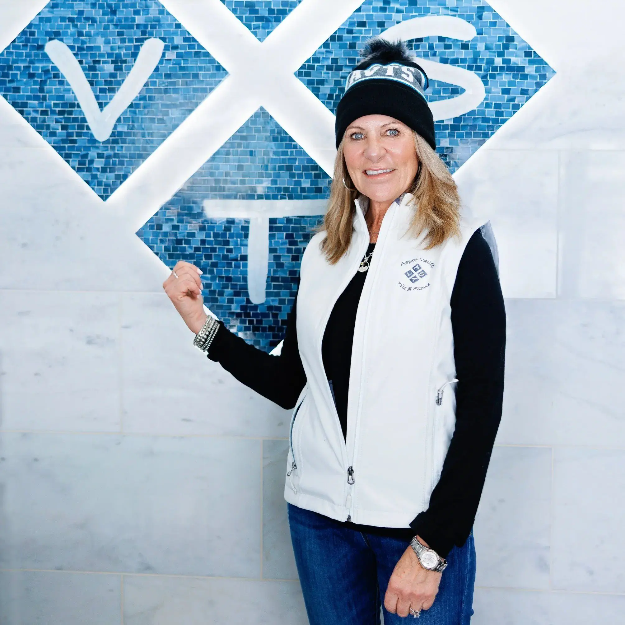 VICKY HELM